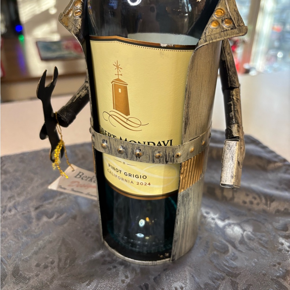 Berkeley Designs , Polished Metal Toolman Wine Or Liquor Holder - Picture 5 of 8